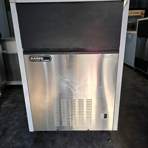 카페사용(카이저)공냉식 135키로 제빙기 판매합니다 이미지