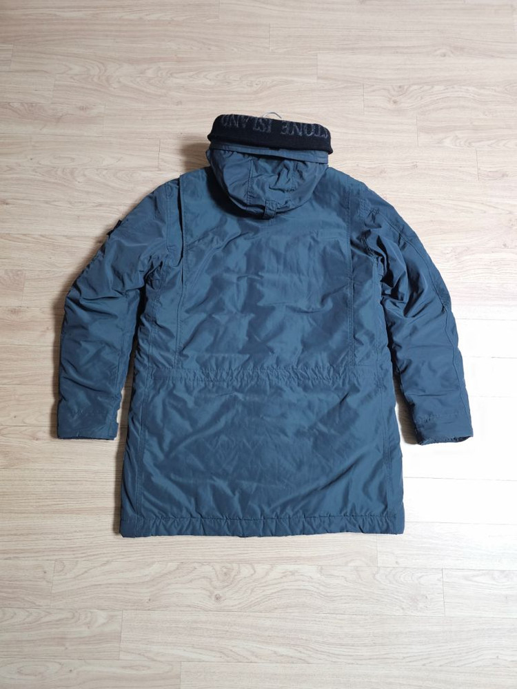 스톤아일랜드 마이크로랩스 프리마로프트 패딩 이미지