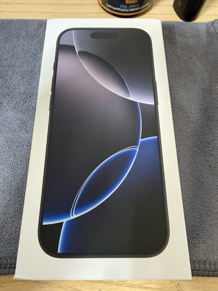 아이폰16프로 256 블랙티타늄 s급--7