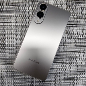 (신폰급) 갤럭시 S25엣지 512G 실버 25년 5월개통 정상해지공기계 대용량단말기 80만팝니다@