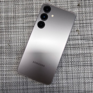 (특AAA급) 갤럭시 S25 256G 실버 25년 2월개통 액정무기스 정상해지공기계 60만팝니다@