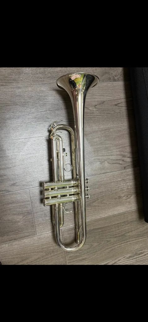 야마하 트럼펫 YTR 2330 이미지