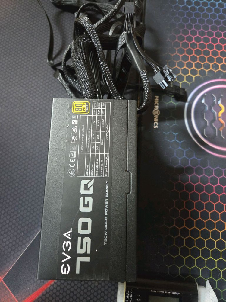 EVGA 750W 풀모듈러 골드 파워서플라이 이미지