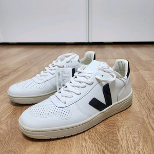 VEJA 베자 V-10 스니커즈 270미리(미사용 새제품) 이미지