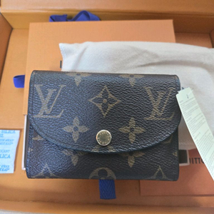 루이비통 로잘리 모노그램 카드지갑 이미지