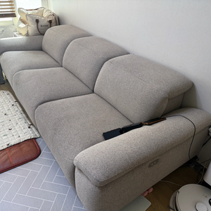 리바트 리클라이느 4인용 쇼파 판매합니다