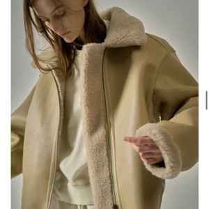 [파사드패턴 리버시블 무스탕 베이지 거의 새상품] 이미지