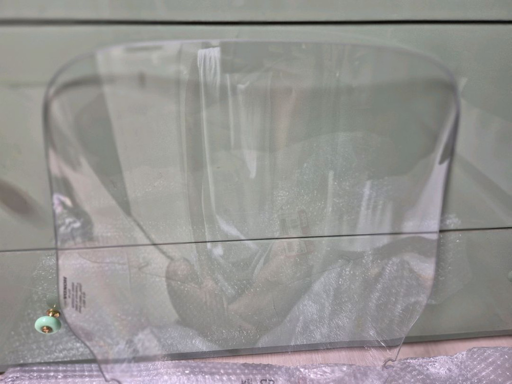 포르자350 순정 윈드스크린 기스x 판매힙니다--1