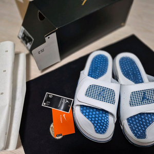 조던 하이드로4 나코탭 새상품 판매합니다