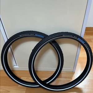 브롬톤 슈발베 레이서 타이어 2개 팝니다 이미지