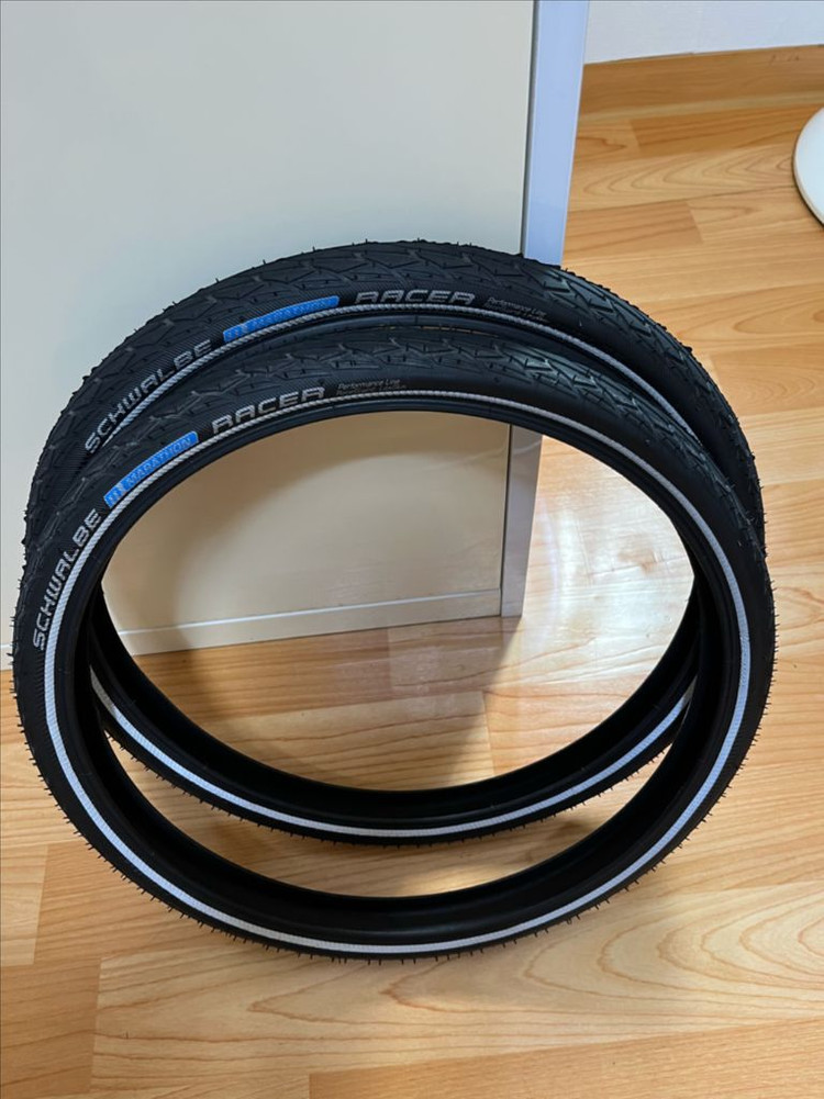 브롬톤 슈발베 레이서 타이어 2개 팝니다 이미지