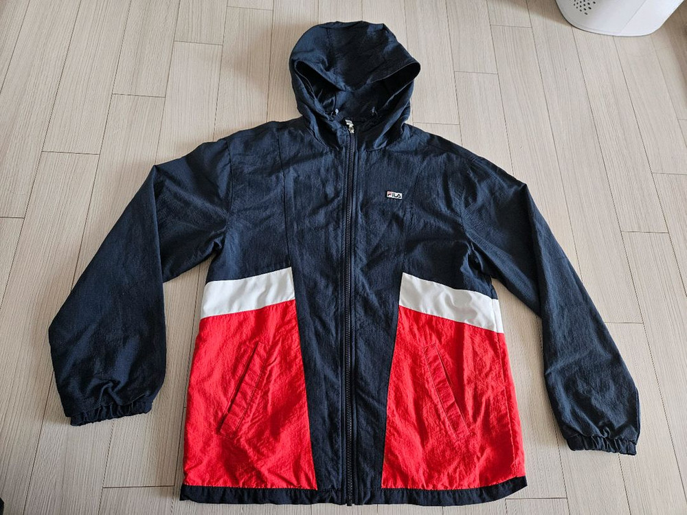 아디다스, 휠라 바람막이 및 옷 일괄 판매합니다. 이미지