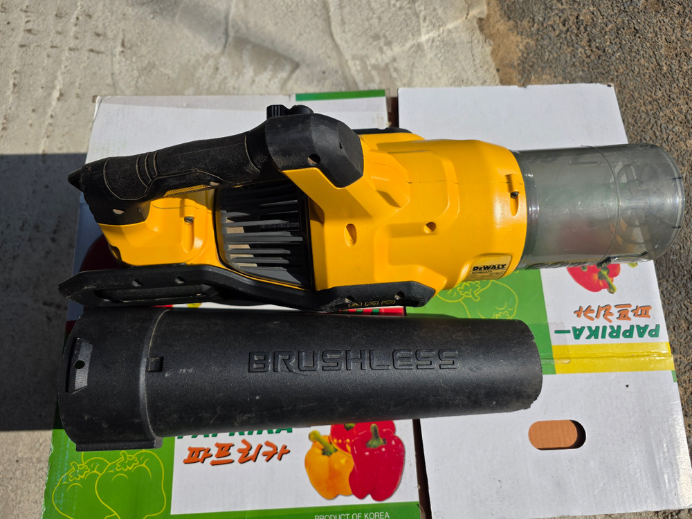 디월트 60V 송풍기DCMBA572베어툴--1