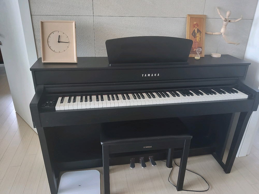 야마하 디지털피아노 clp 635 판매합니다 이미지