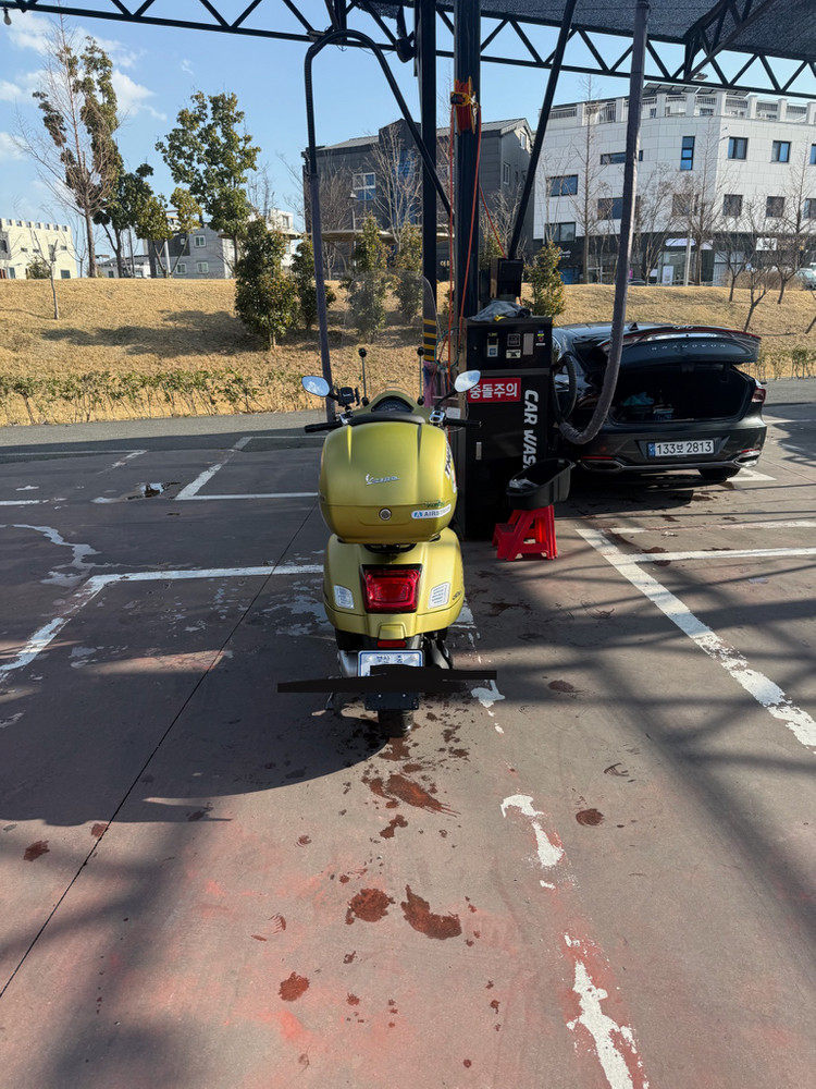 베스파 GTS 125--3