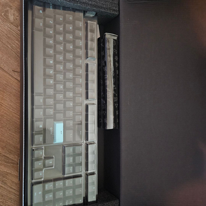 가츠 닌자 108SE 동백축 풀배열 기계식 키보드와 키캡 2세트 이미지