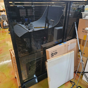 블라인드 철제 파티션 이미지