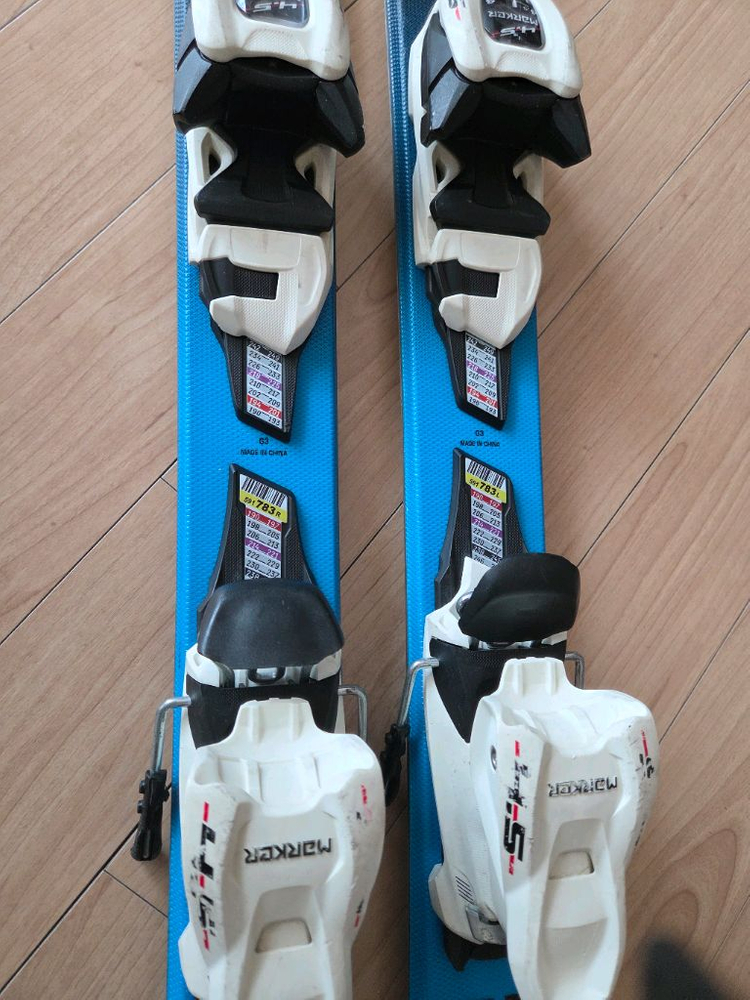 주니어 아동 스키 풀세트. 이미지