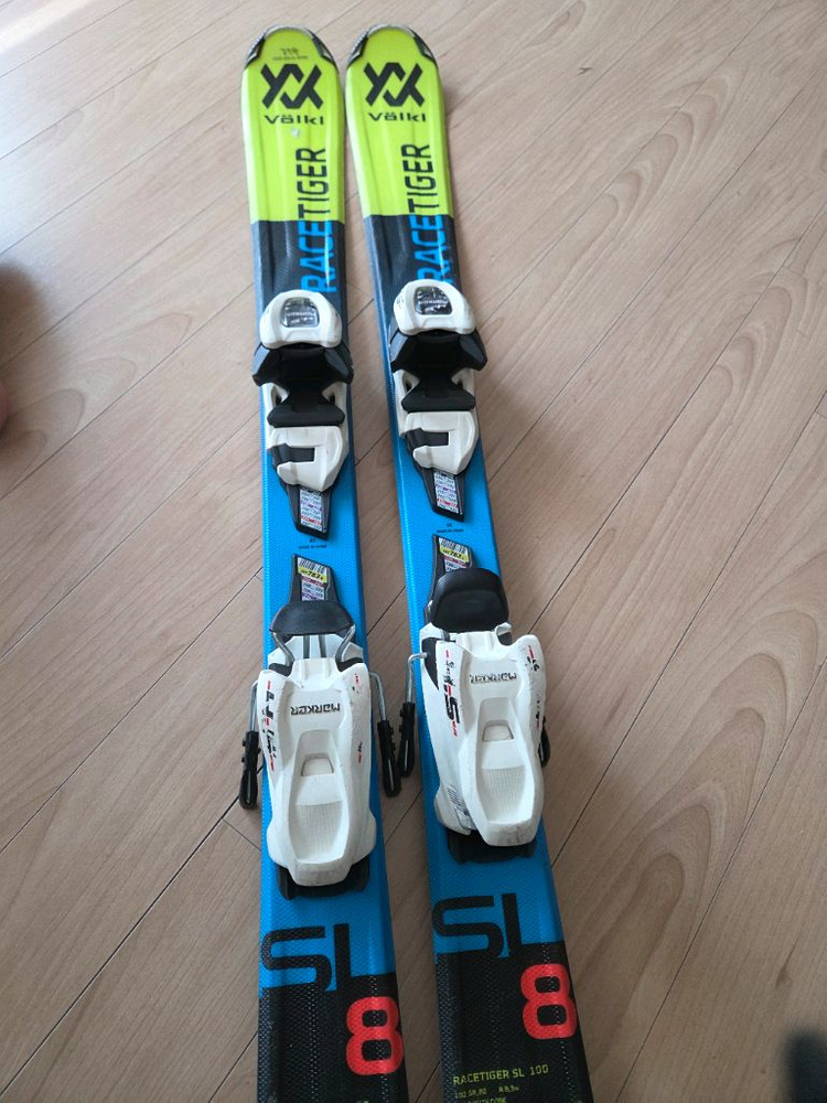 주니어 아동 스키 풀세트. 이미지