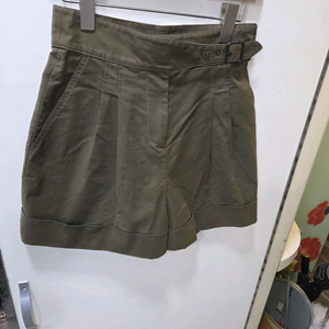 파울레카 프랑스 반바지 이미지