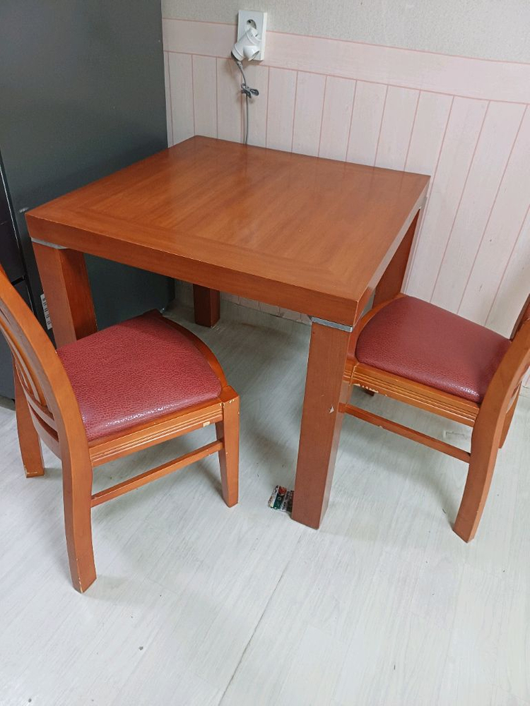 TV다이3개 2인용원목식탁 이미지