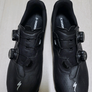 에스웍스 토치 클릿슈즈 블랙 41사이즈 260mm 이미지