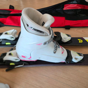 주니어 스키 세트 이미지