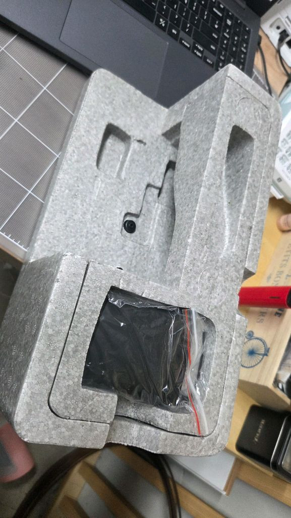 1:18 다이캐스트 아이스케일 벤츠c클래스 이미지