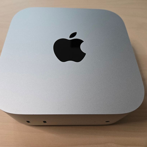 애플 맥 미니 M4 기본형 + 매직 트랙패드(MK2D3KH/A) + 트랙패드 거치대 이미지