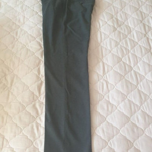 그레이색 바지 이미지