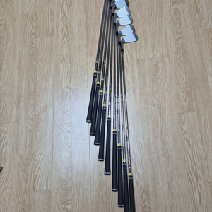 프로기어(PRGR)아이언,클리브랜드 웨지. 이미지