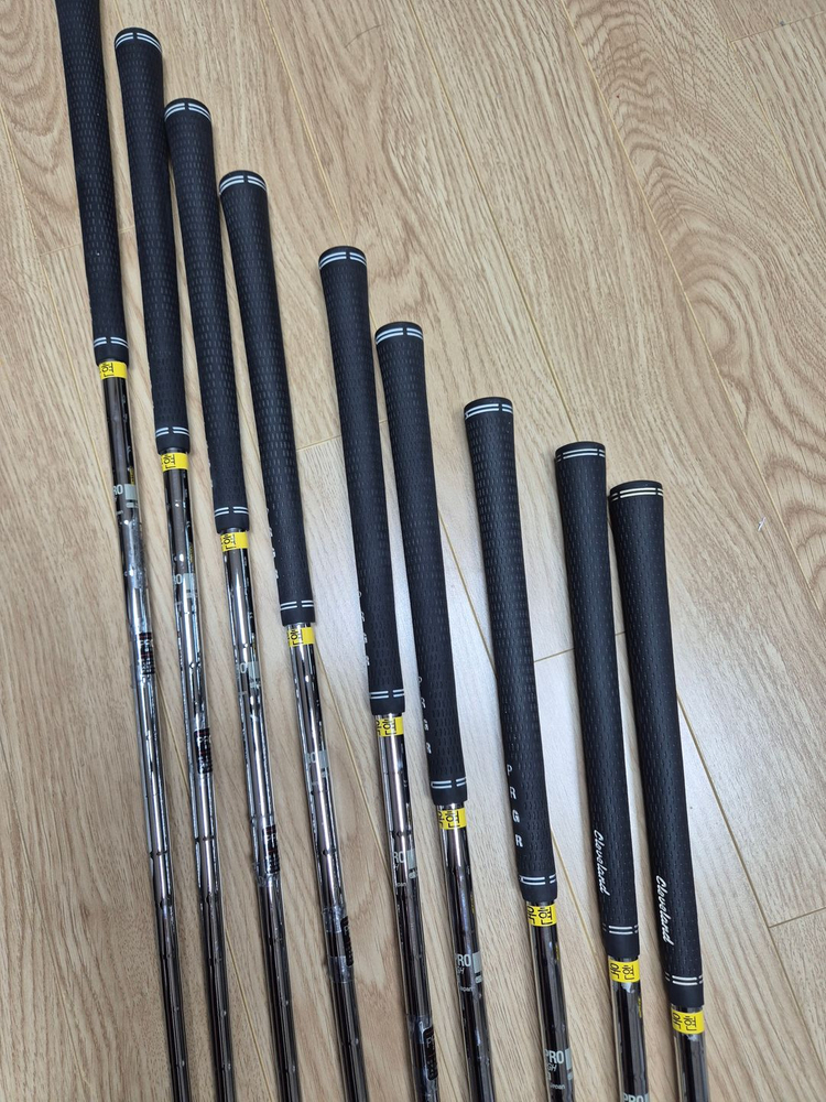 프로기어(PRGR)아이언,클리브랜드 웨지. 이미지