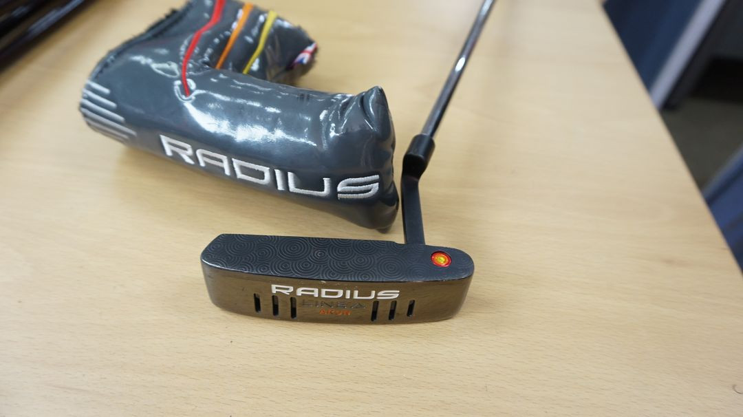 래디우스 리니아 33.75인치 퍼터 이미지