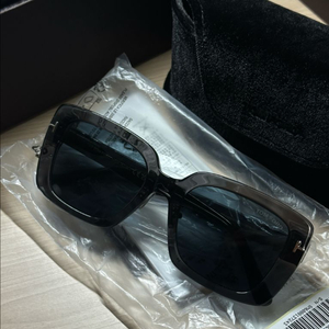 [새 상품] 톰포드 선글라스 남녀공용 TF1169K (케이스, 보증서, 박스 포함) 이미지