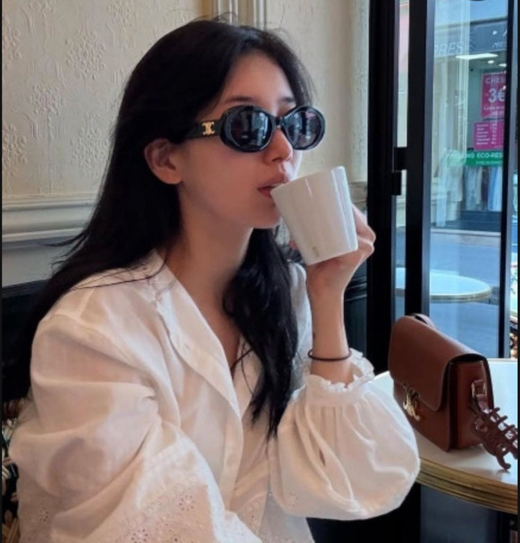 셀린느 트리옹프 01 선글라스 완박 풀셋 이미지