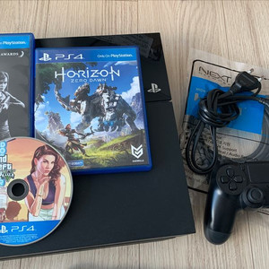 소니 플스4 PS4 및 게임3종 일괄 팝니다. 이미지