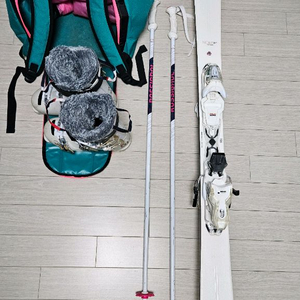 여성 스키 nova8 부츠 폴 이미지