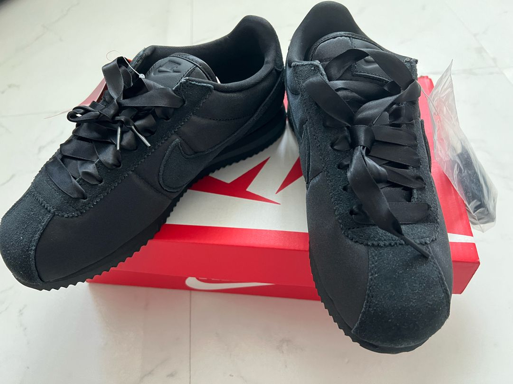 새상품! 정품! 나이키 코르테즈 새틴 (235/240) 이미지