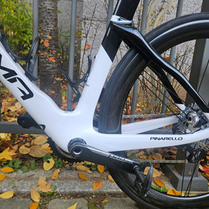 도그마 F 스피드스터 화이트 24년식 테스트 주행만한 신품급(프래임 핸들바만 으로도 판매가능)