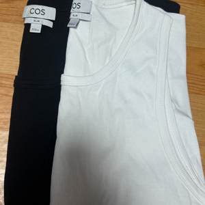 코스 남자 민소매 xl 화이트 블랙 일괄 팝니다