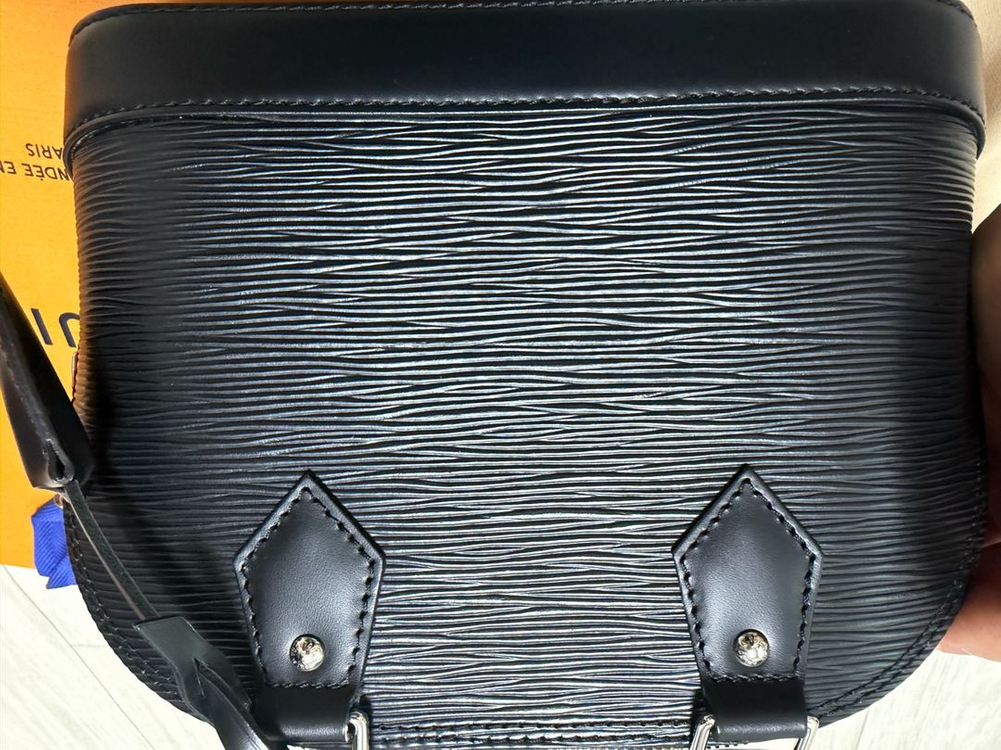 루이비통 알마BB 블랙 거의 새상품 이미지