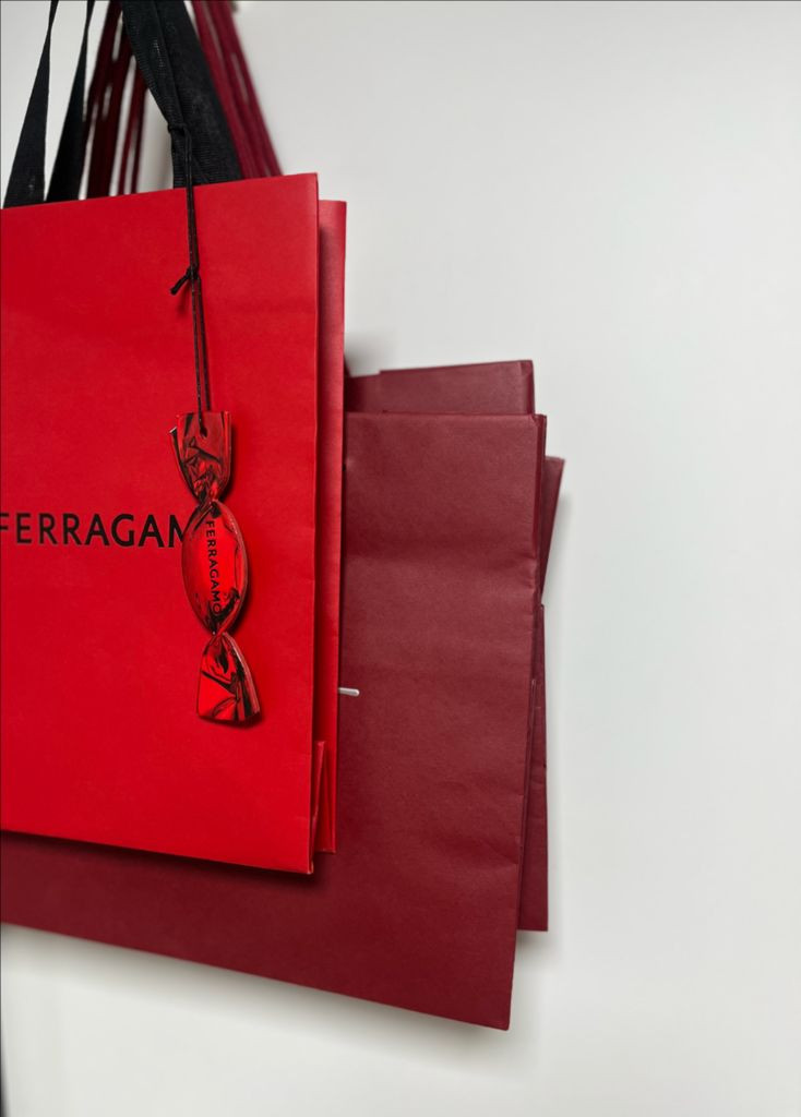 페라가모 쇼핑백 이미지