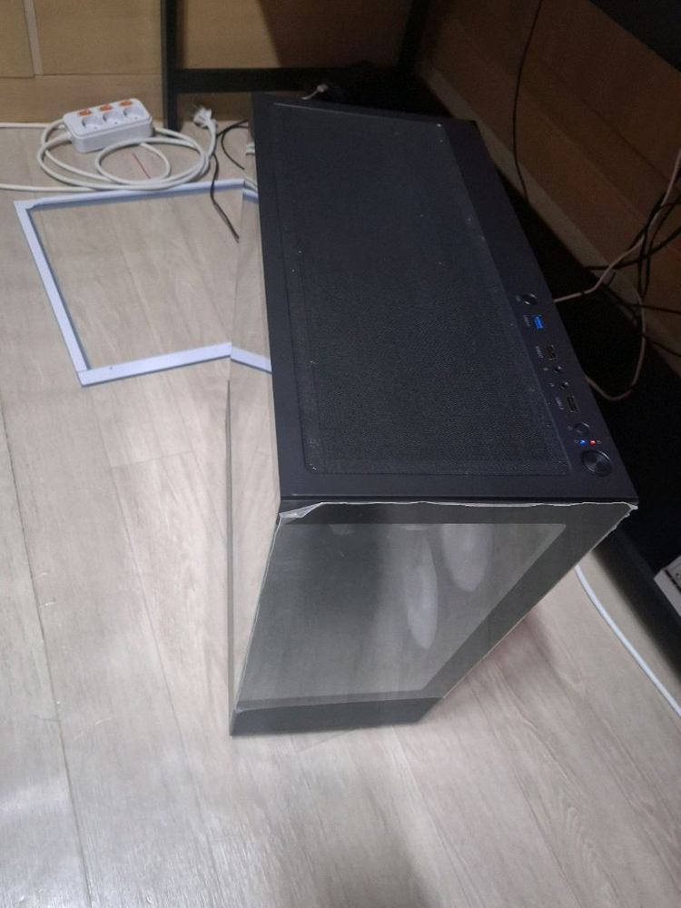 라이젠7500f RTX5060 32GB게이밍 PC 본체 컴퓨터 이미지