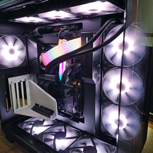 13700KF Z790 32GB컴퓨터 반본체 판매합니다 이미지