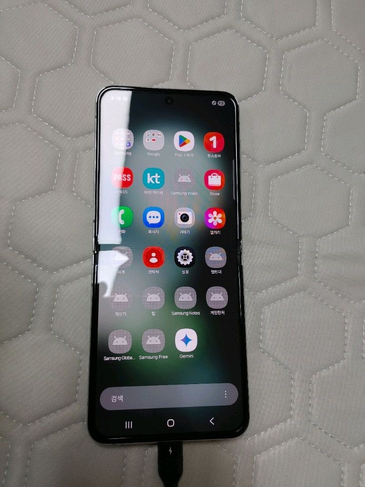 풀박 ㅡ 갤럭시 Z플립5 256GB + 새케이스 이미지