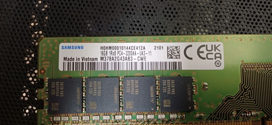 5700x3d 반본체 판매합니다 이미지