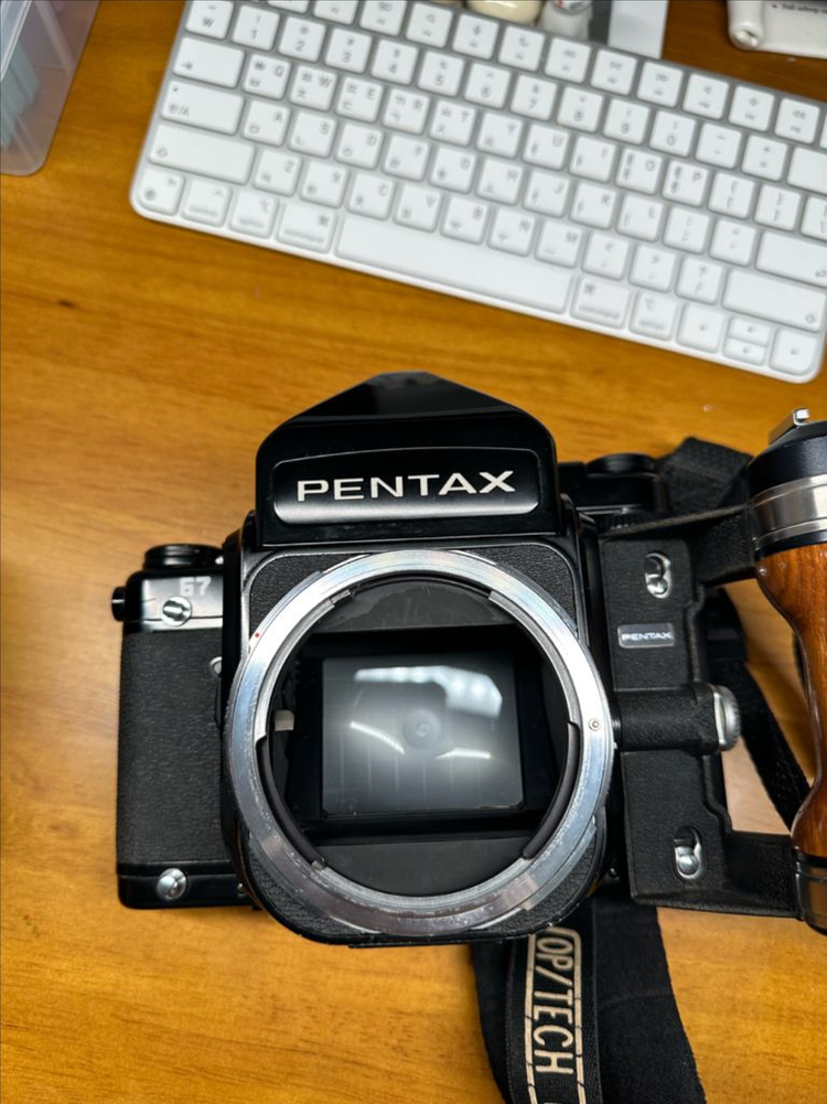 펜탁스 67 165mm 2.8 우드그립 이미지