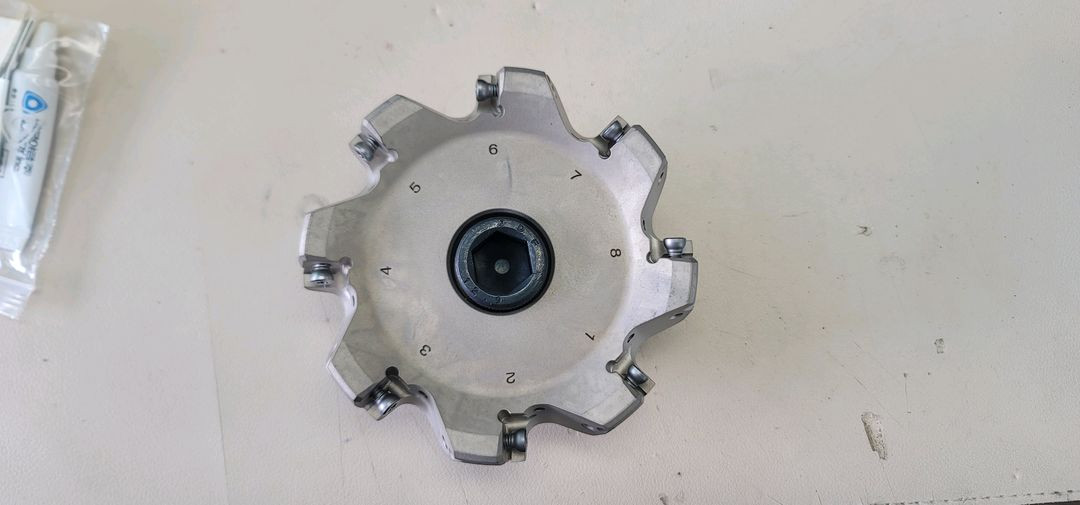 KORLOY RM8ECM4100HR-M 엔드밀 새제품 이미지