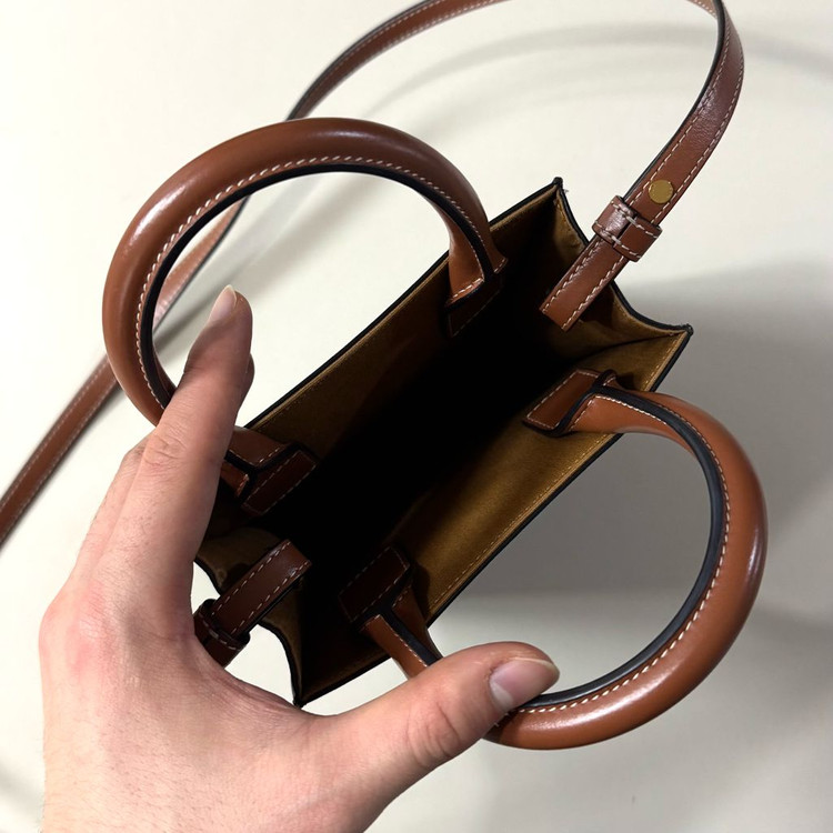 [백화점판/당일출고]셀린느 트리오페 미니 카바스백 / 크로스백 이미지