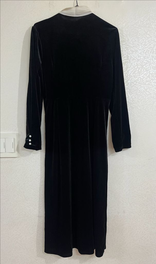 미착용 새옷! 여성 벨벳 원피스 택포 3만원 이미지